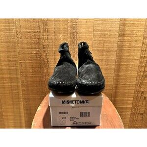 Minnetonka 289 Women's Back Zip Boot Size 9.5 Black Suede